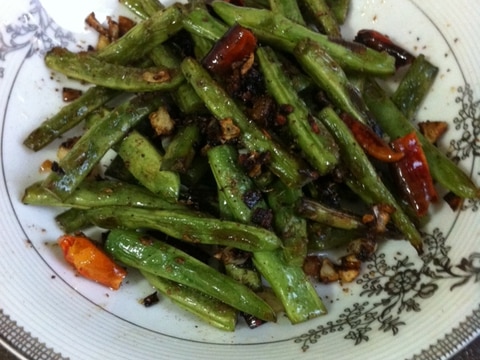 干煸豆角（インゲンの花椒炒め）